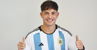 Angelo Martino tiene 24 años y juega en Talleres.