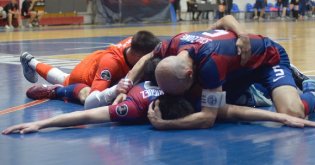Las Santitas del Futsal enfrentaron a Huracán por la fecha 25 del Torneo AFA. 