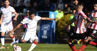 Augusto Batalla volvió a realizar fútbol tras la lesión.