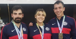 Noem Coronel, Agustn Mondini y Victoria Catelani, los patinadores del Cicln en el Argentino