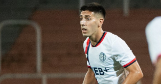 Gill en su primer entrenamiento con la Seleccin de Paraguay. 