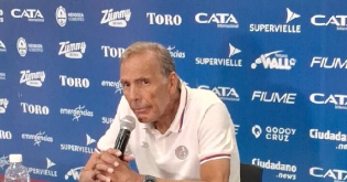 Gill en su primer entrenamiento con la Seleccin de Paraguay. 