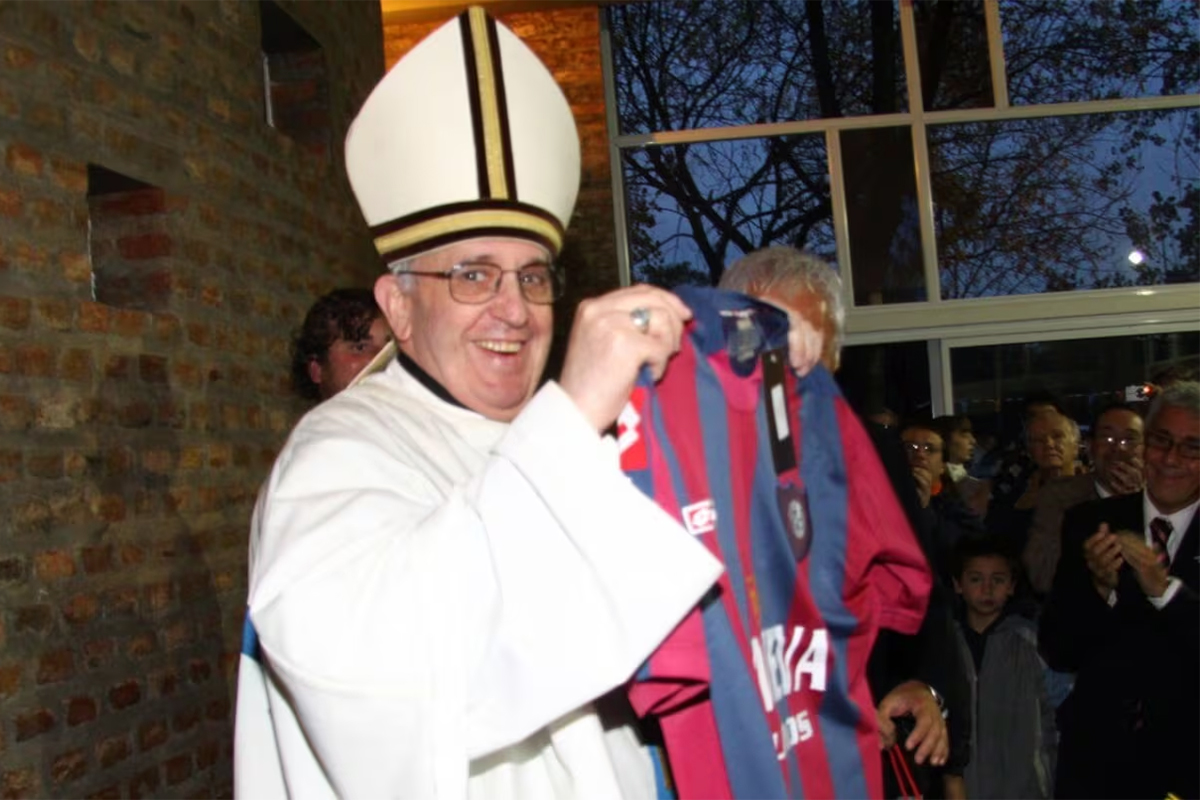 La despedida de San Lorenzo tras el fallecimiento del Papa Francisco