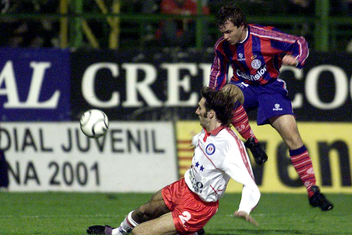 Los goles de Romeo en aquella noche mágica en Ferro