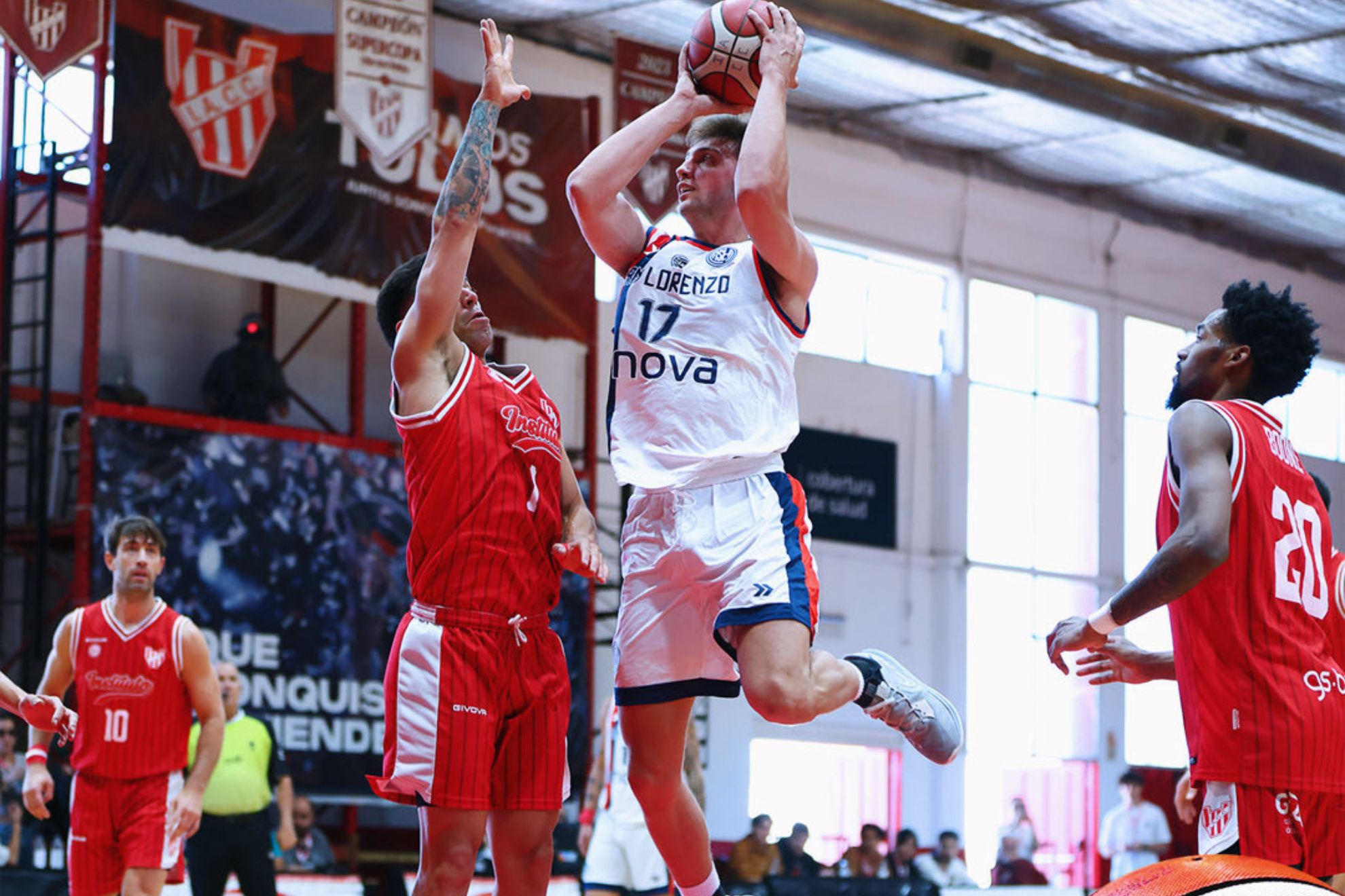 San Lorenzo cayó con Instituto en su gira por Córdoba