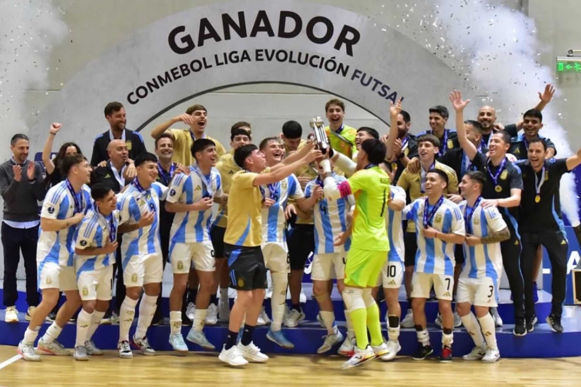 Dos cuervos campeones con la Selección Argentina