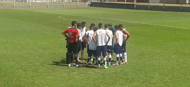 La reserva termina con su pretemporada (Foto @CASLAJuveniles)