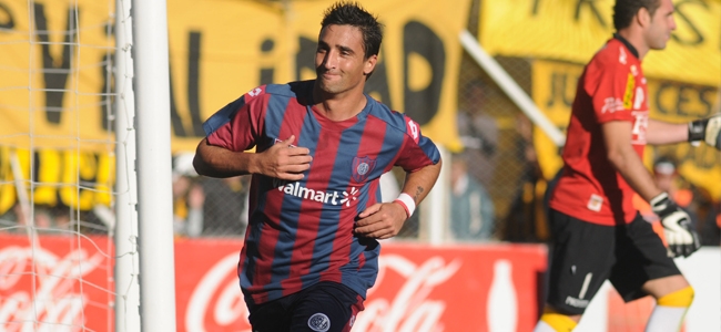 Juan Manuel Salgueiro festeja el gol del ltimo triunfo del Cicln en Baha, all por 2011.