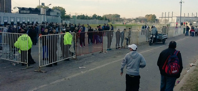 El mircoles en Ciudad Deportiva se vendieron miles de populares Svori.