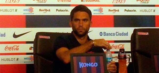 Caruzzo apoyó al juvenil Nicolás Zalazar.