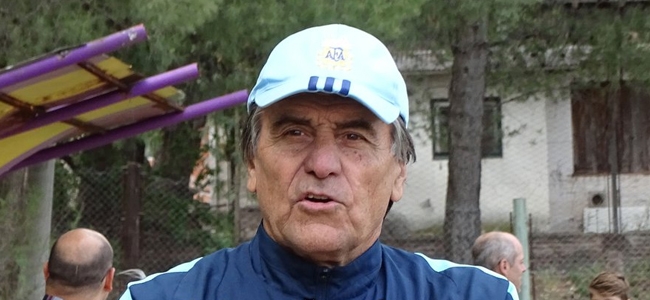 Gorra de la seleccin y conjunto de San Lorenzo para Tocalli (Alex Lagos).