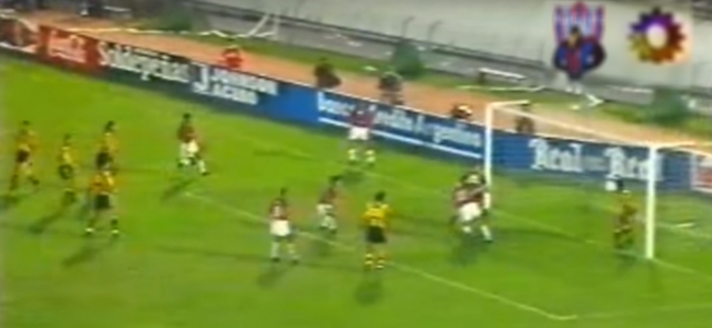 El Pampa Biaggio ya la cabeció y desató la goleada por 5 a 1 en el partido de vuelta de octavos de Copa Libertadores en 1996.