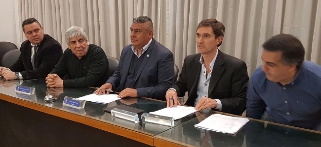 Se planea una nueva competencia en el ftbol argentino.
