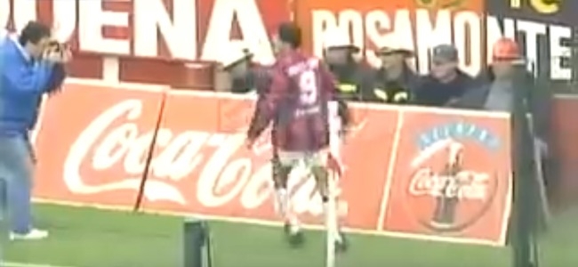 Biaggio grita su gol. El segundo tanto de San Lorenzo del 3-2 en el Clausura 94.
