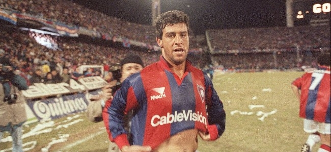 El Gallego Gonzlez meti el frentazo del Clausura 1995. Un 25/06/1995 San Lorenzo cortaba con 21 aos de frustraciones.
