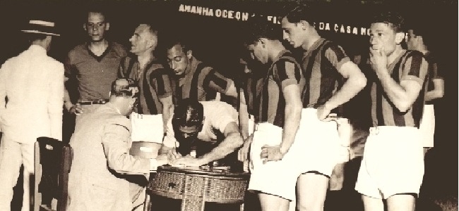 En 1939 San Lorenzo visit al Botafogo en un amistoso (Museo de San Lorenzo).