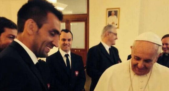La foto de Torrico en su encuentro con el Papa