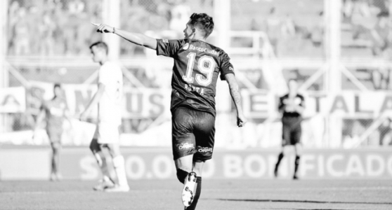 Rubn Botta luego de marcar el gol de San Lorenzo