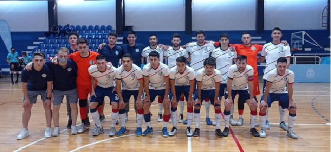 El equipo azulgrana de Futsal cosech su primera derrota de la Zona Campeonato ante Barracas Central.