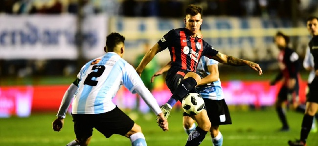 Nicolas Reniero ante Racing de Cordoba, durante la Copa Argentina 2018