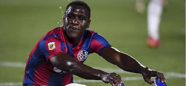 Zapata no finaliz la ltima prctica por una molestia muscular y es duda para el encuentro 