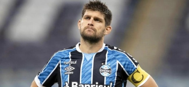 Kannemann seguir en Gremio.