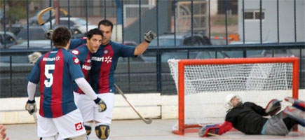 Trivisonno, Topdjin y Zatta, todos unidos por el gol en San Lorenzo (Foto: MA)