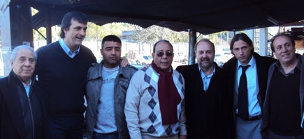 Moretti junto a su gabinete y diputados de la Ciudad (foto Boedo en Accin)