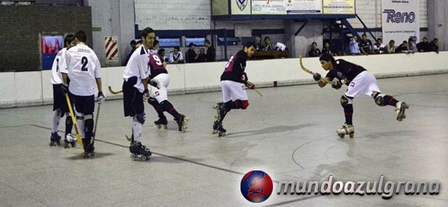 Julin Topdjin, uno de los referentes del equipo azulgrana, en accin frente a Vlez (Foto: Jorge lvarez)