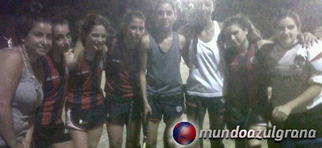 Las chicas pudieron festejar en el Seven. (MA)