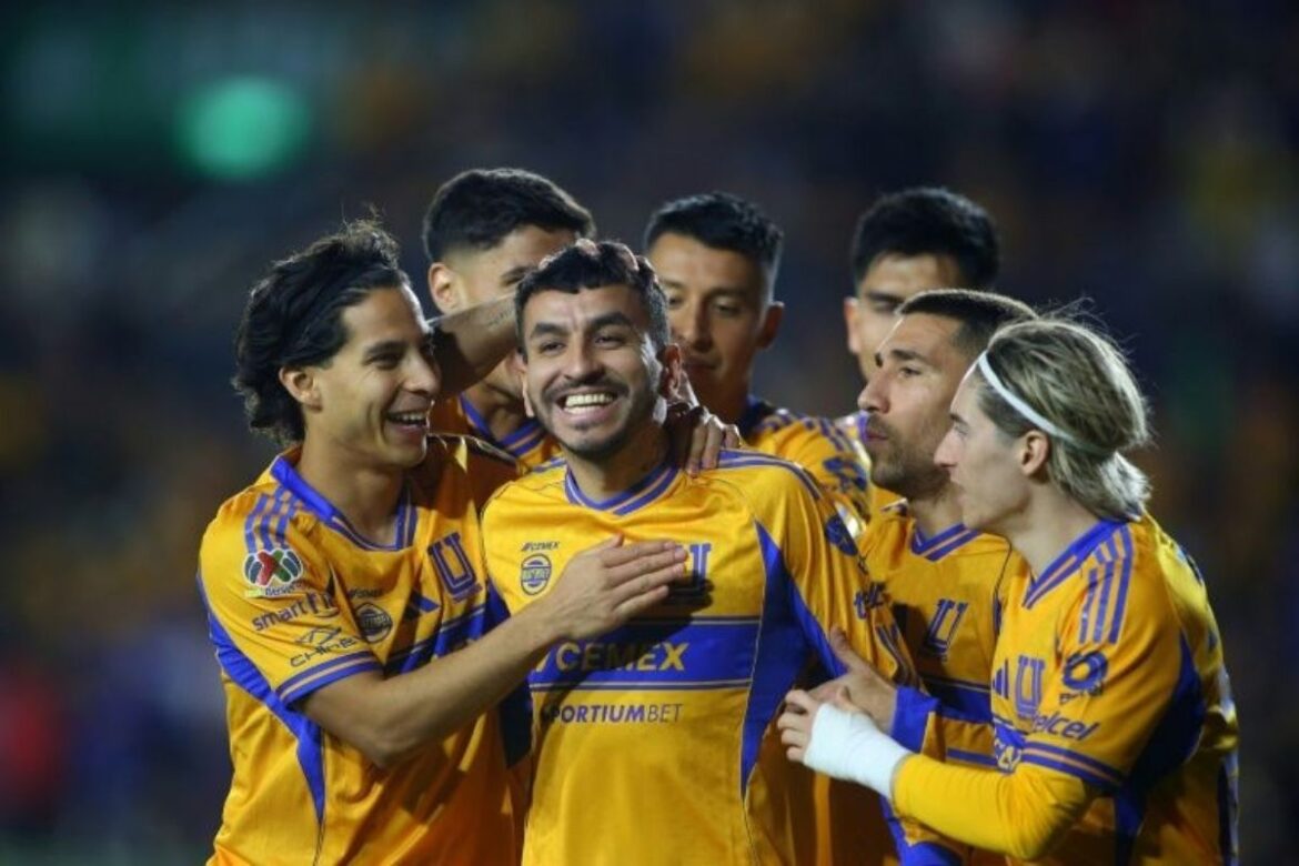 correa-tigres-mexico-angel-gol-penal-san-lorenzo correa-tigres-mexico-angel-gol-penal-san-lorenzo