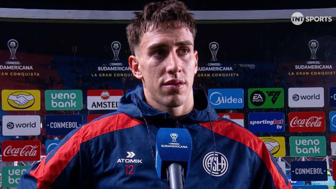 El delantero de San Lorenzo, Rodrigo Auzmendi.
