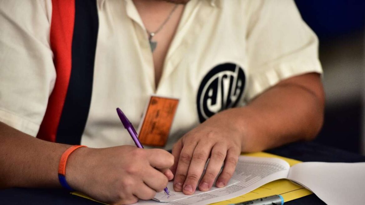 Se vienen las elecciones en San Lorenzo.