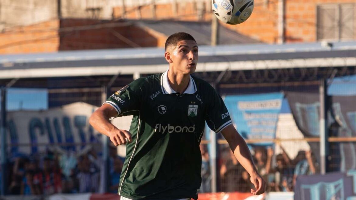 felipe-obradovich-san-lorenzo-ferro-volante-mediocampista-mercado-de-pases-altura-mundo-azulgrana Felipe Obradovich, volante central de Ferro.