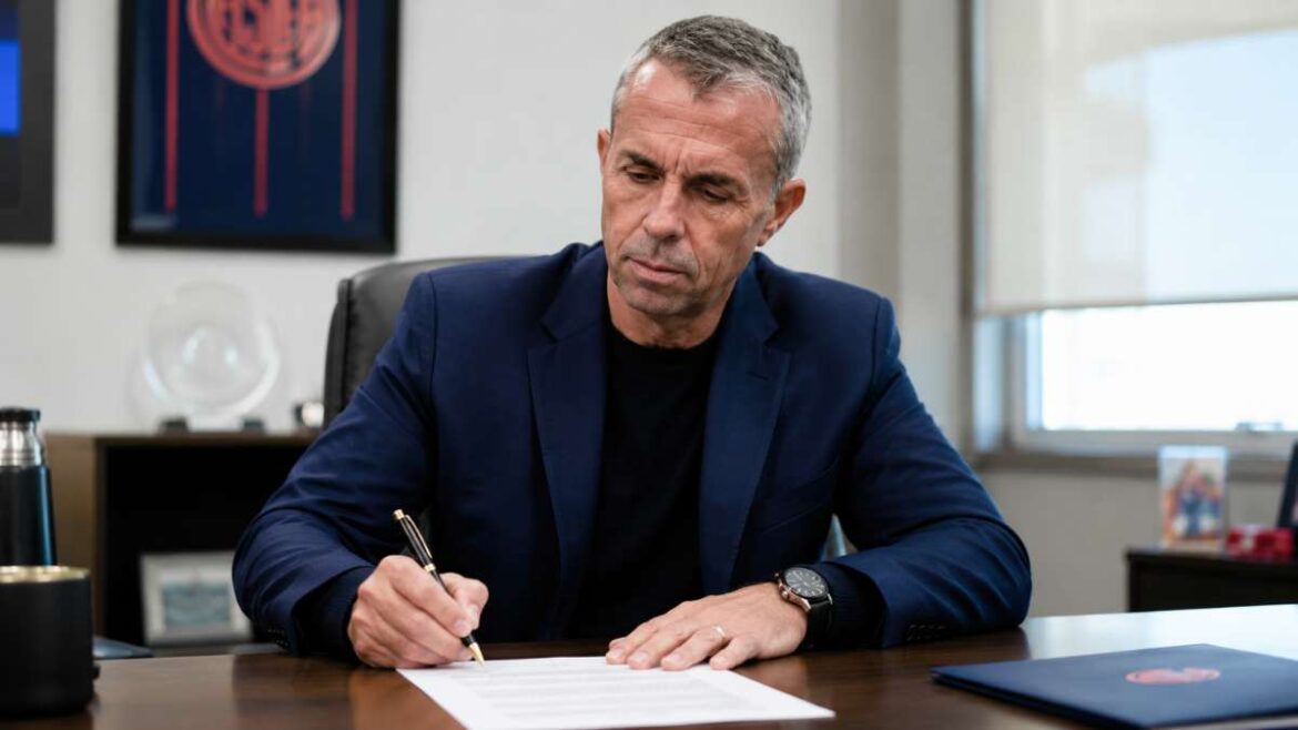 gustavo-alvarez-carta-despedida-san-lorenzo-futbol-casla-mundo-azulgrana Gustavo Álvarez escribió una carta explicando los motivos de su alejamiento.