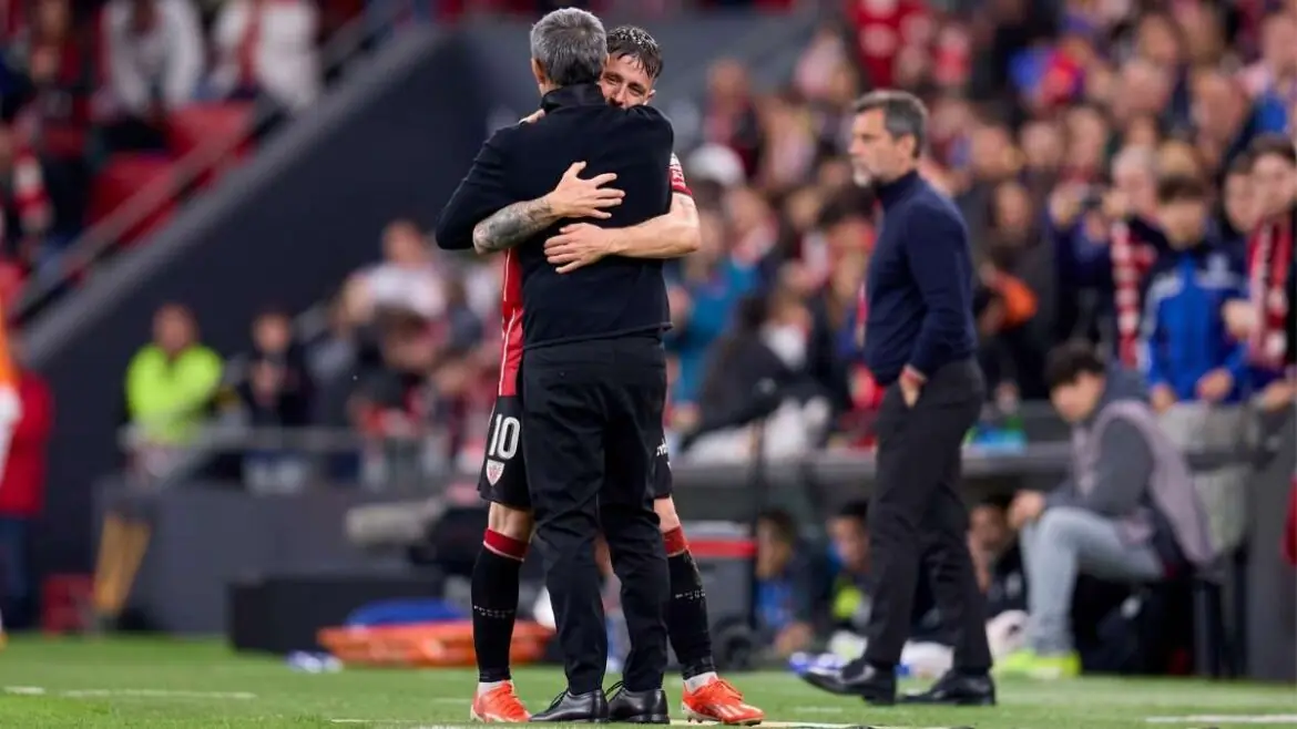 Iker Munia&iacute;n, flamente entrenador de San Lorenzo.