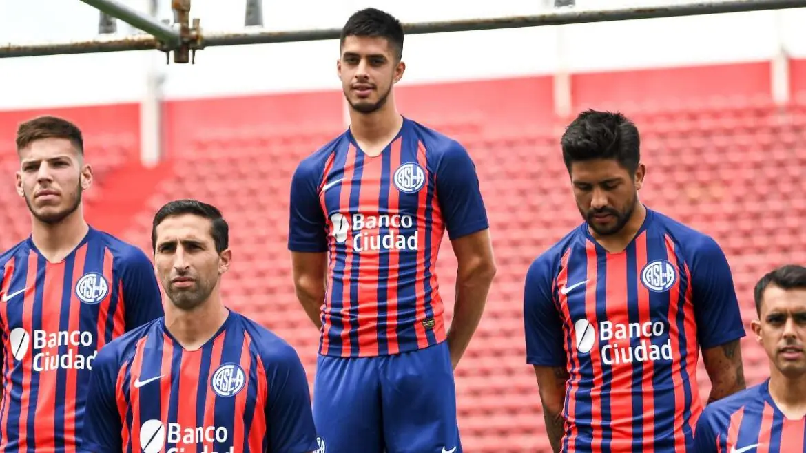 san-lorenzo-futbolista-argentina-donatti-casla-mundo-azulgrana Presentación 2019.
