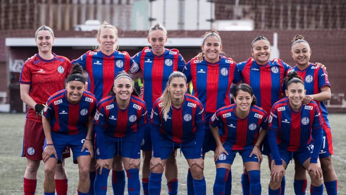 San Lorenzo femenino enfrent&oacute; a Lan&uacute;s por el torneo y cay&oacute; 1-0.