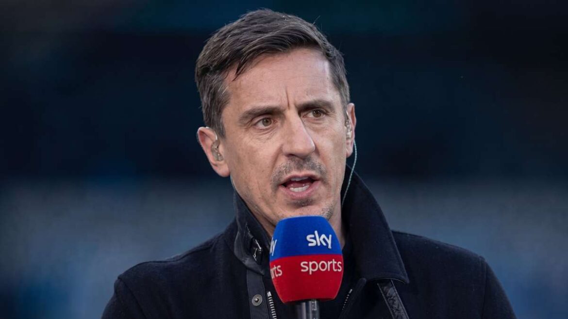 Gary Neville, hoy analista de f&uacute;tbol.